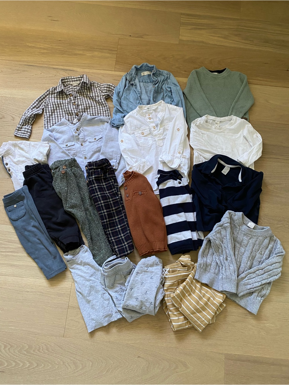 Mixed Toddler Clothing Bundle - size 18m-2T